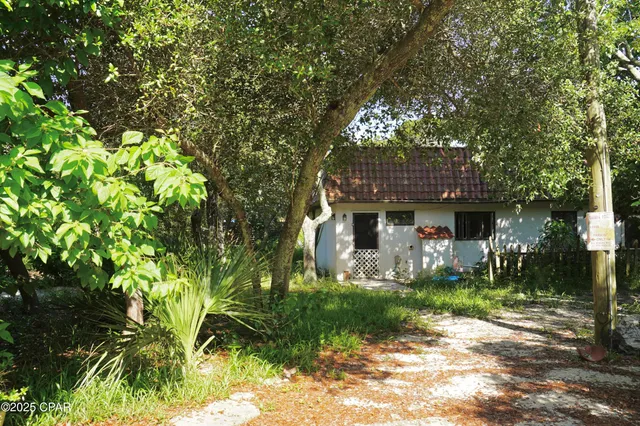 $1,000,000 | 174 Walton Palm Road, Inlet Beach, FL 32461