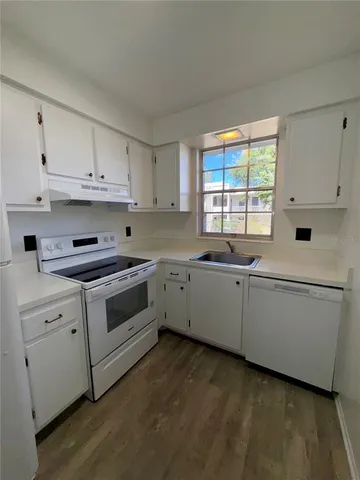 $179,900 | 1250 South Denning Drive, Unit 122, Winter Park, FL 32789