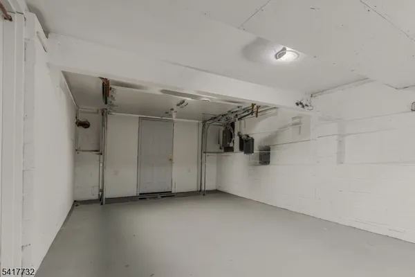 $3,250 | 15 Crown Street, Newark, NJ 07106