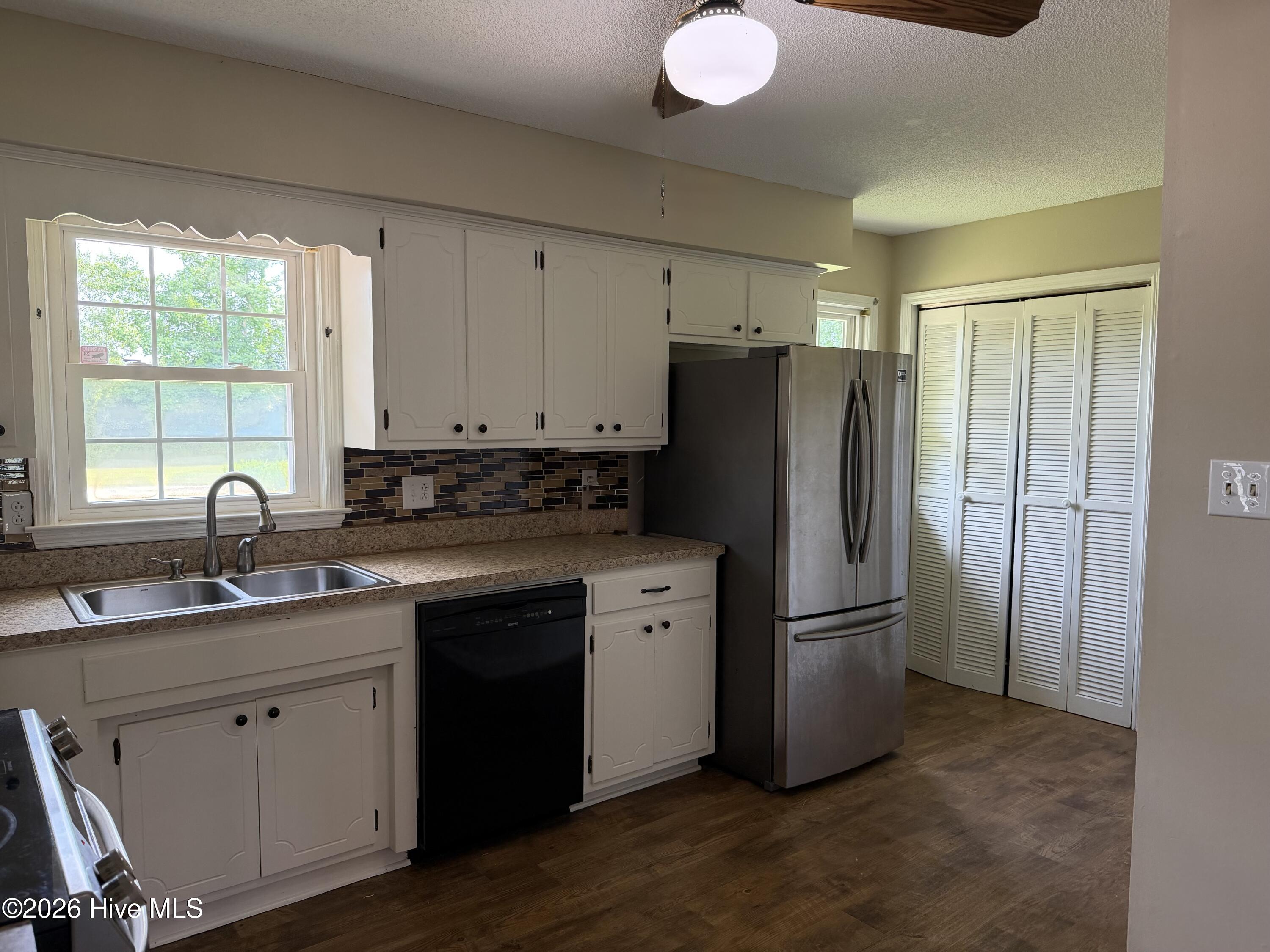 3144 Wintergreen Road Cove City, NC 28523 - Photo 10 of 54 Kitchen