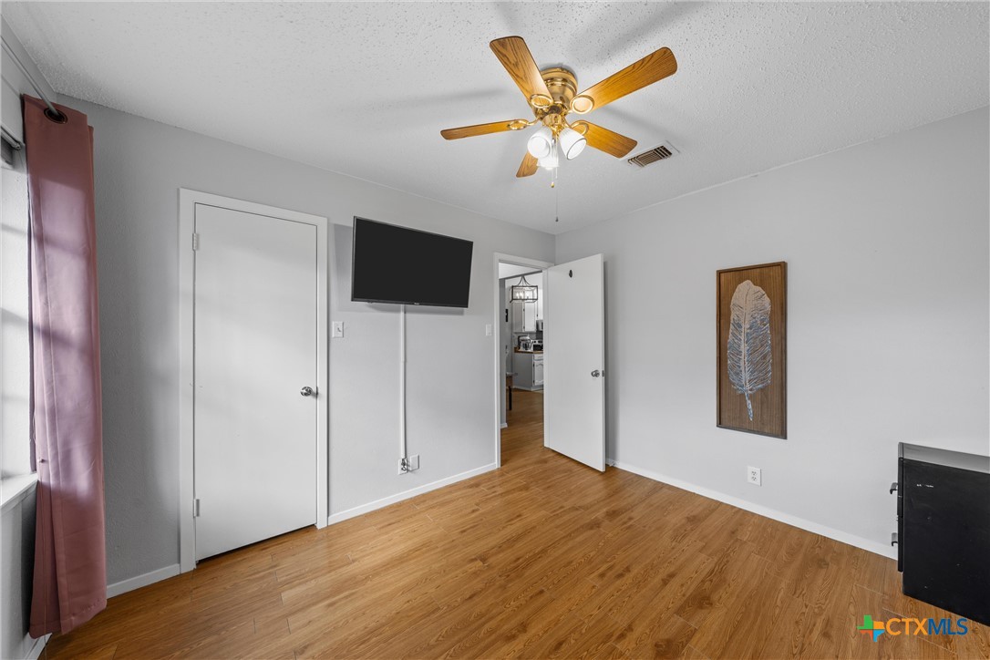 5202 Colonel Travis Temple, TX 76502 - Photo 17 of 27