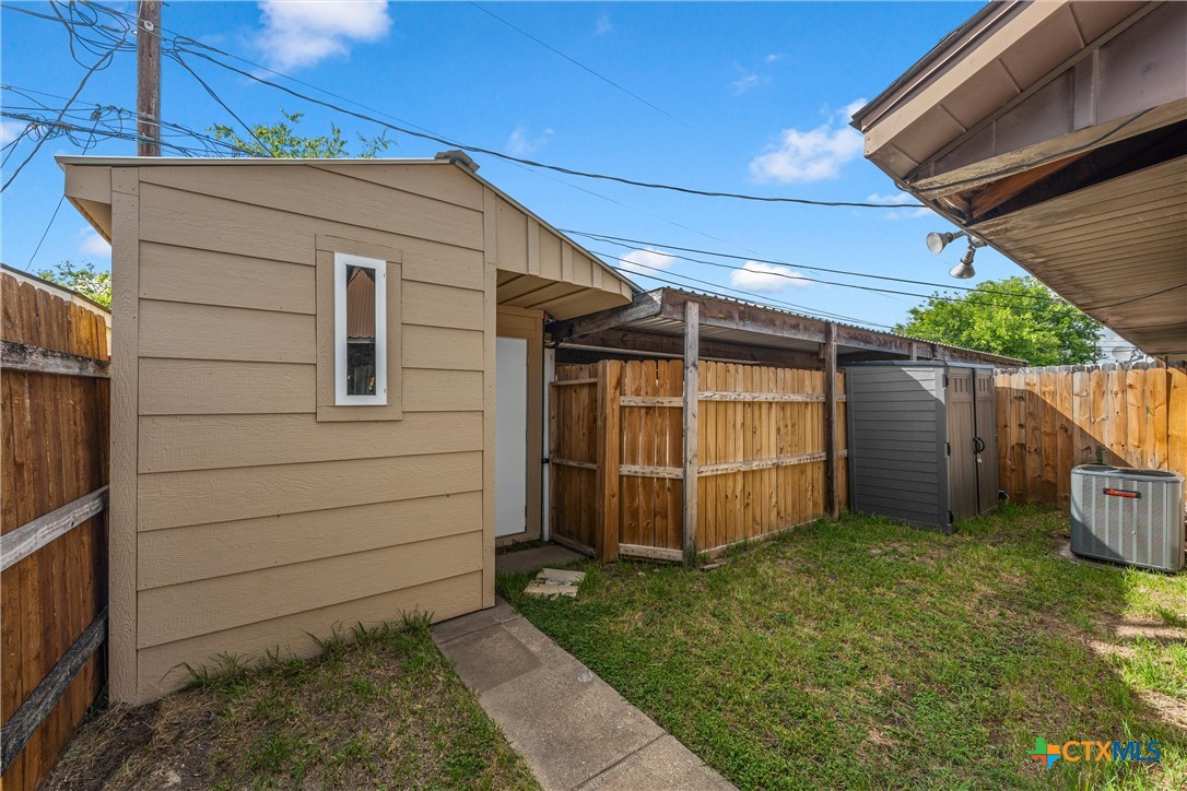 5202 Colonel Travis Temple, TX 76502 - Photo 19 of 27