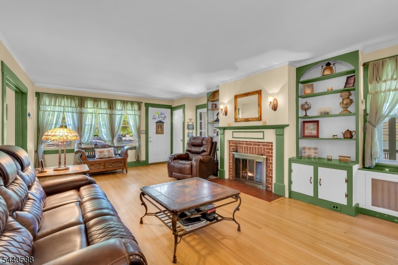 1141 Gresham Road Plainfield, NJ 07062 - Photo 5 of 43