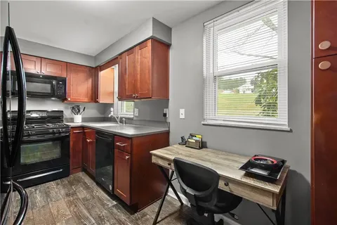 $345,000 | 2554 B Pheasant Run, Wexford, PA 15090