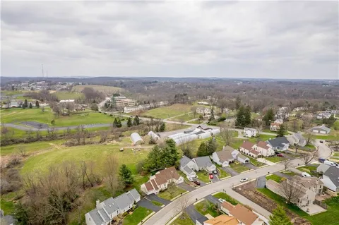 $345,000 | 2554 B Pheasant Run, Wexford, PA 15090