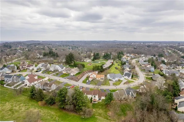 $345,000 | 2554 B Pheasant Run, Wexford, PA 15090