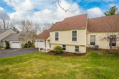 $345,000 | 2554 B Pheasant Run, Wexford, PA 15090
