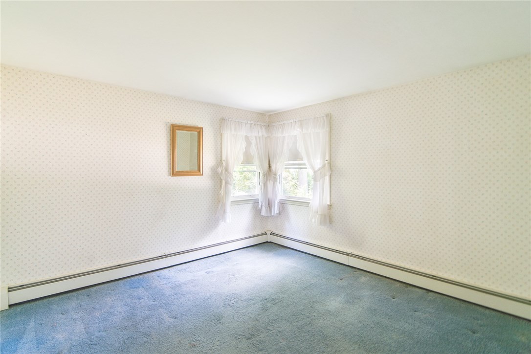 6 Waverly Road Riverside, RI 02915 - Photo 4 of 18
