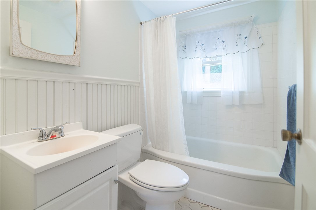 6 Waverly Road Riverside, RI 02915 - Photo 6 of 18