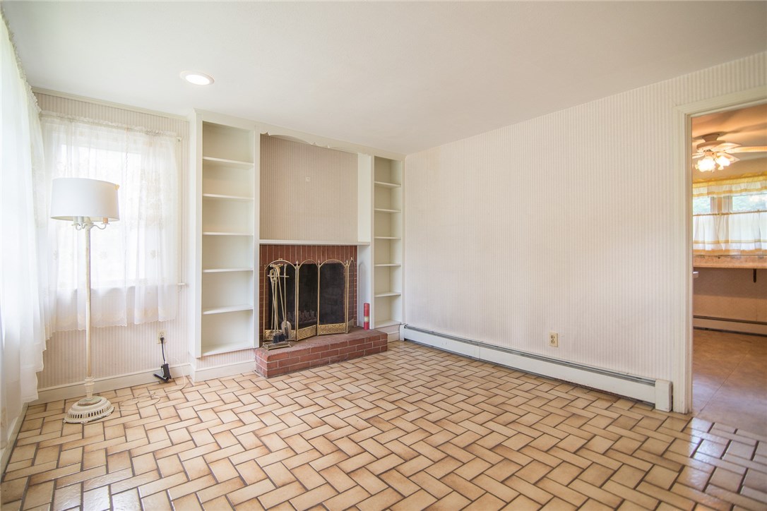 6 Waverly Road Riverside, RI 02915 - Photo 7 of 18