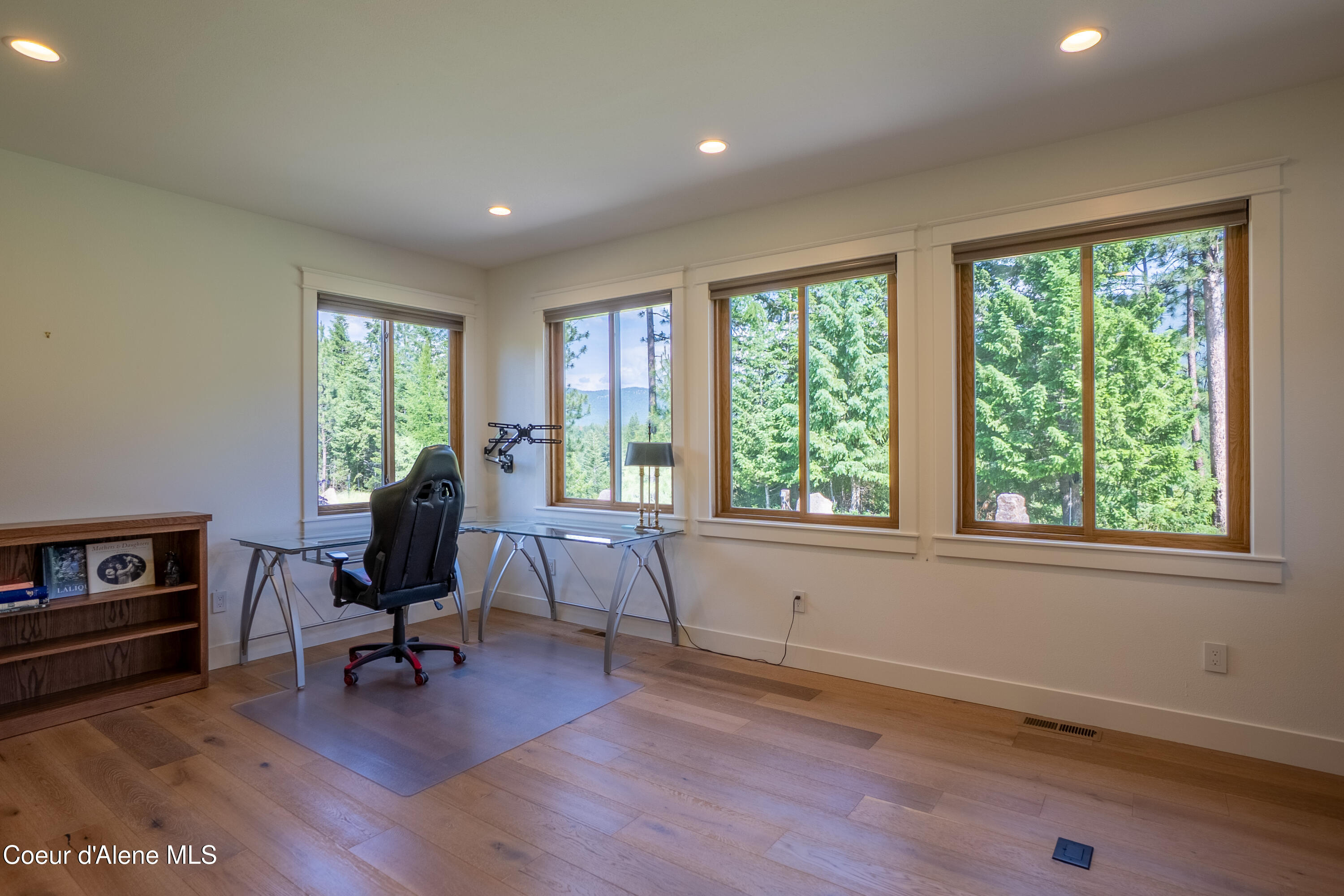 893 Pinnacle Circle Bonners Ferry, ID 83805 - Photo 22 of 55 Office Up