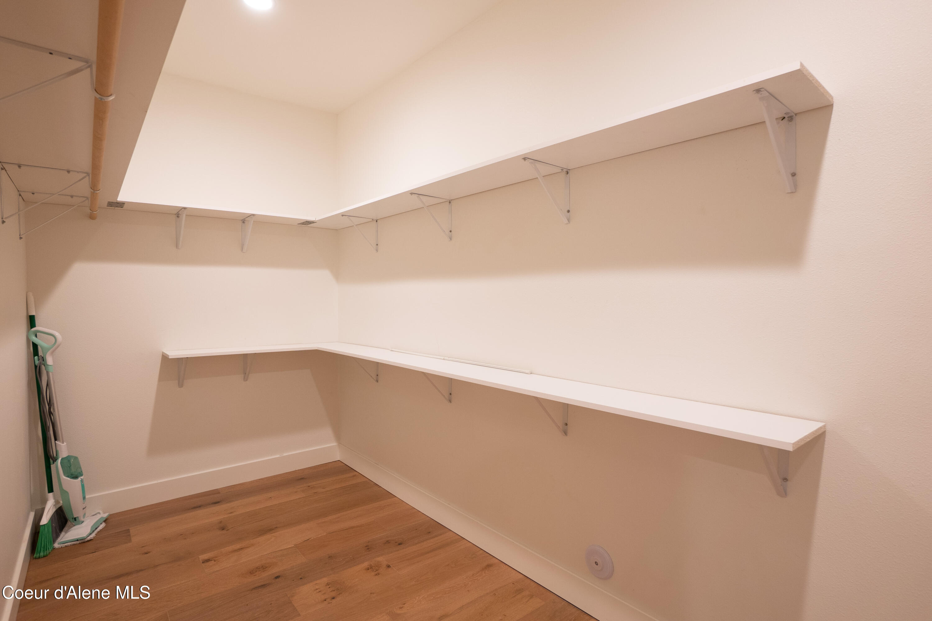 893 Pinnacle Circle Bonners Ferry, ID 83805 - Photo 30 of 55 Caretaker Walkin