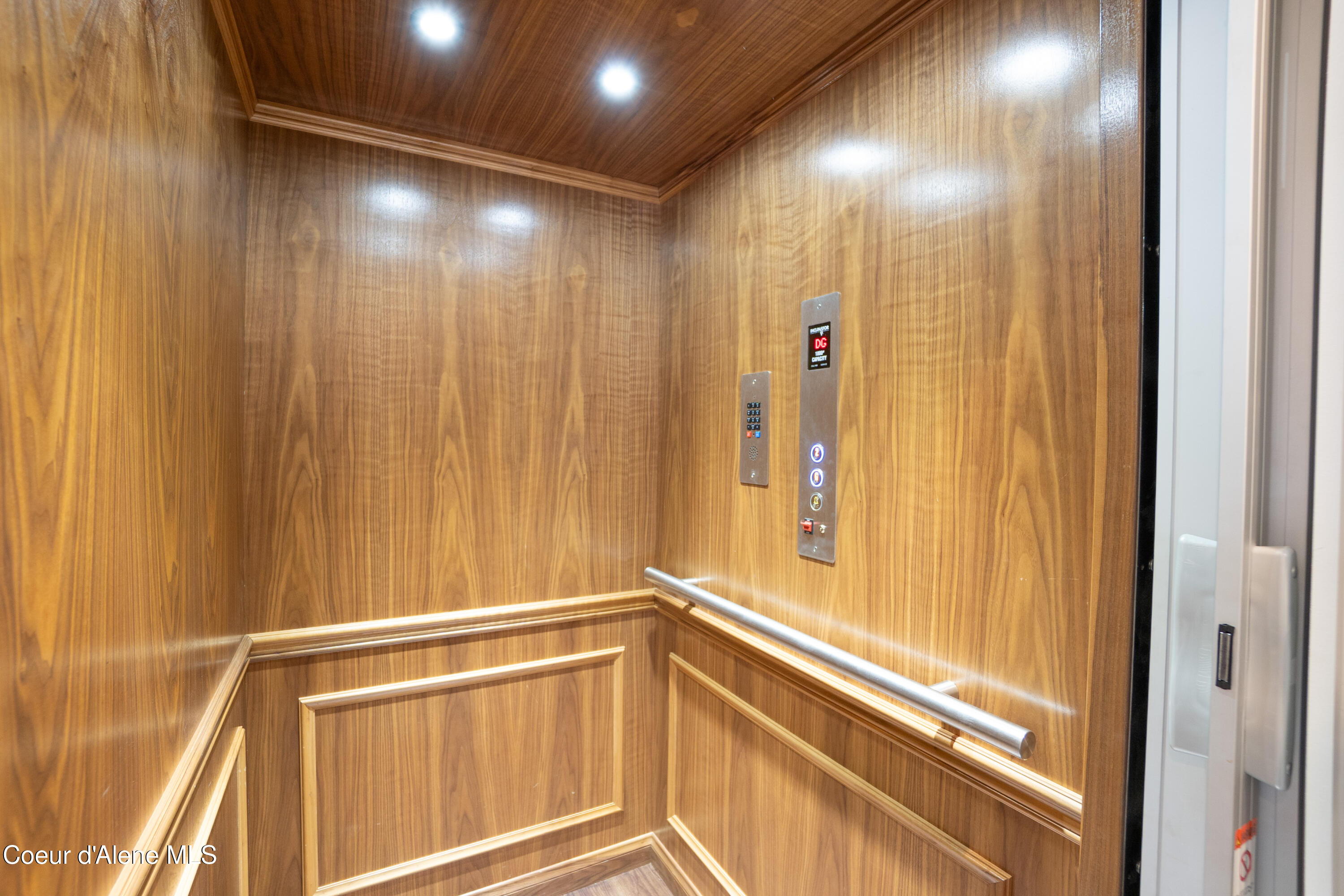 893 Pinnacle Circle Bonners Ferry, ID 83805 - Photo 33 of 55 Elevator Inside
