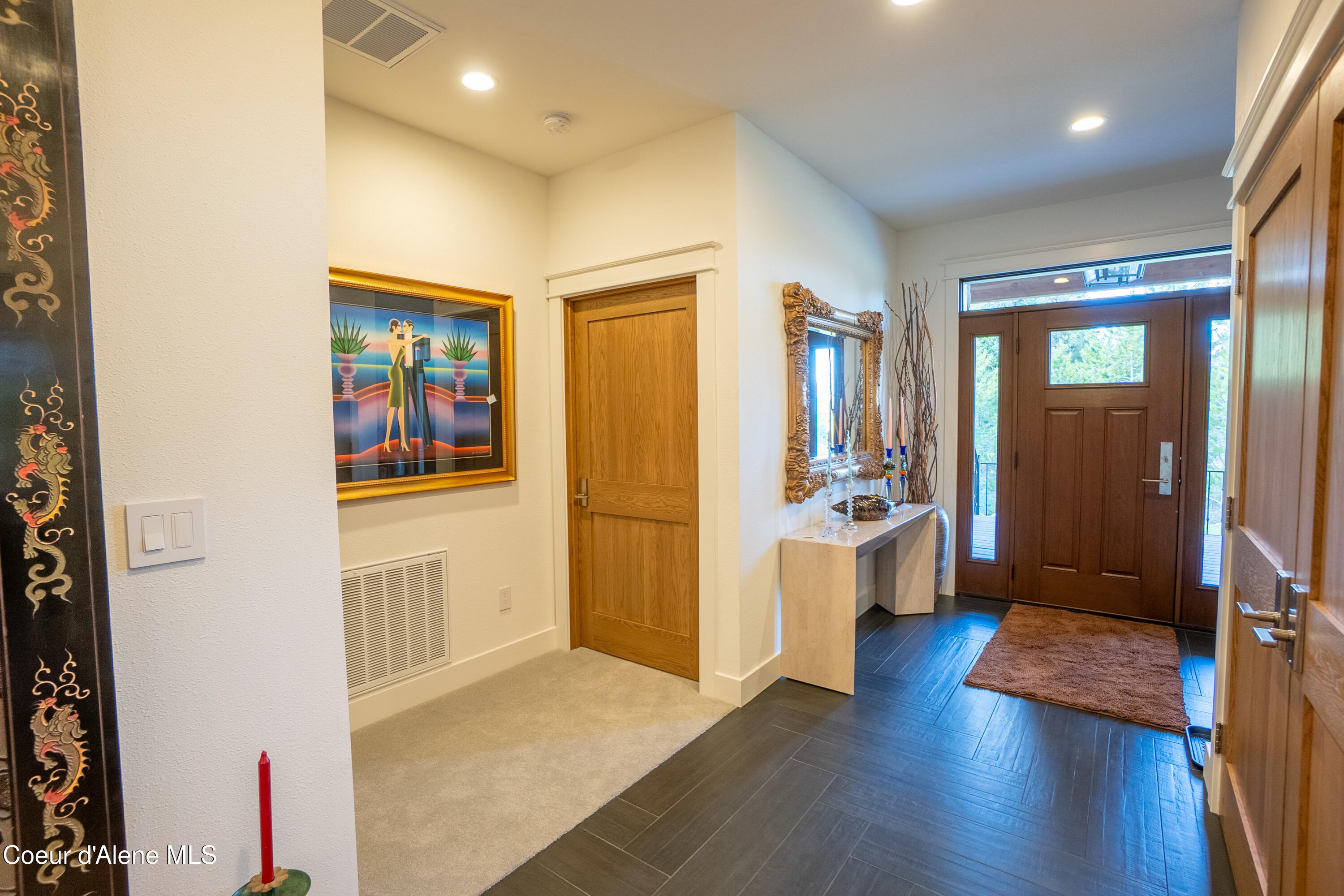 893 Pinnacle Circle Bonners Ferry, ID 83805 - Photo 36 of 55 Entryway Up