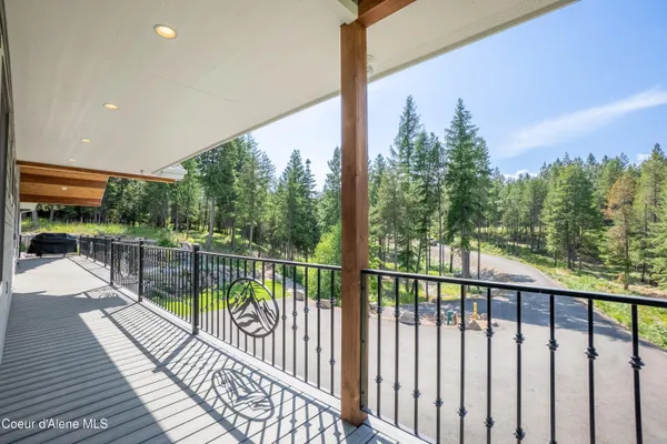 $1,999,000 | 893 Pinnacle Circle, Bonners Ferry, ID 83805