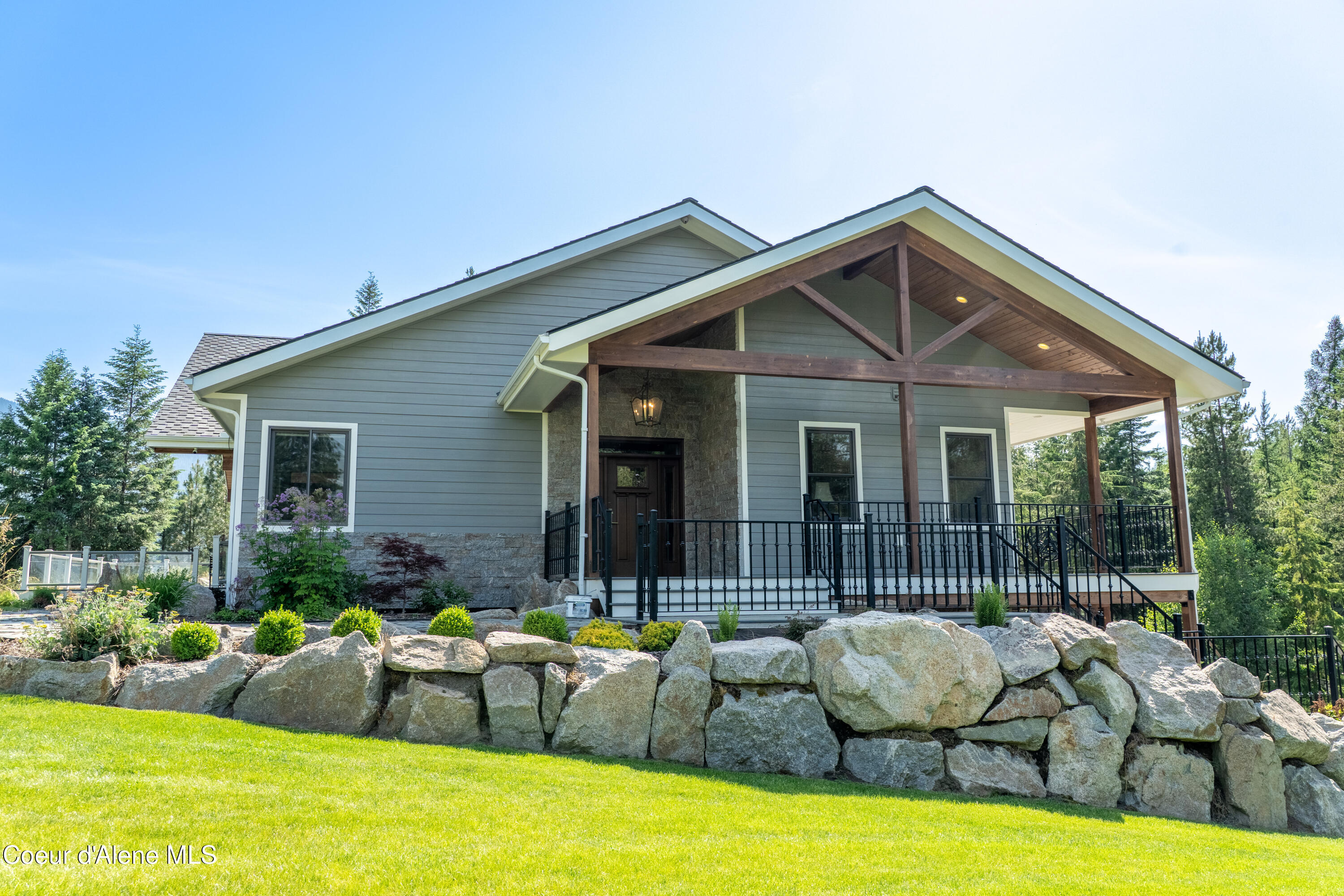 893 Pinnacle Circle Bonners Ferry, ID 83805 - Photo 40 of 55 Front Door