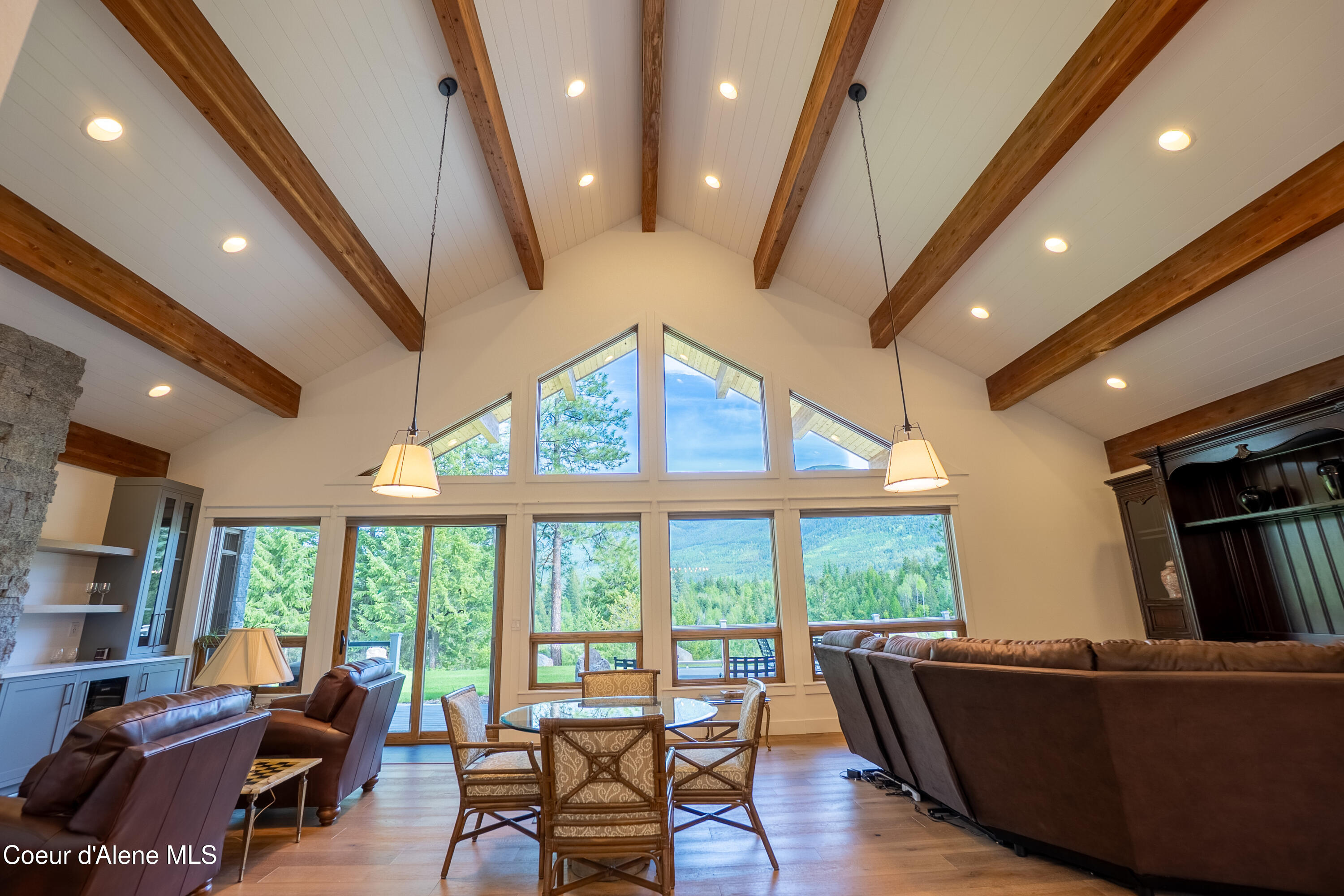 893 Pinnacle Circle Bonners Ferry, ID 83805 - Photo 6 of 55 Exposed Beamwork