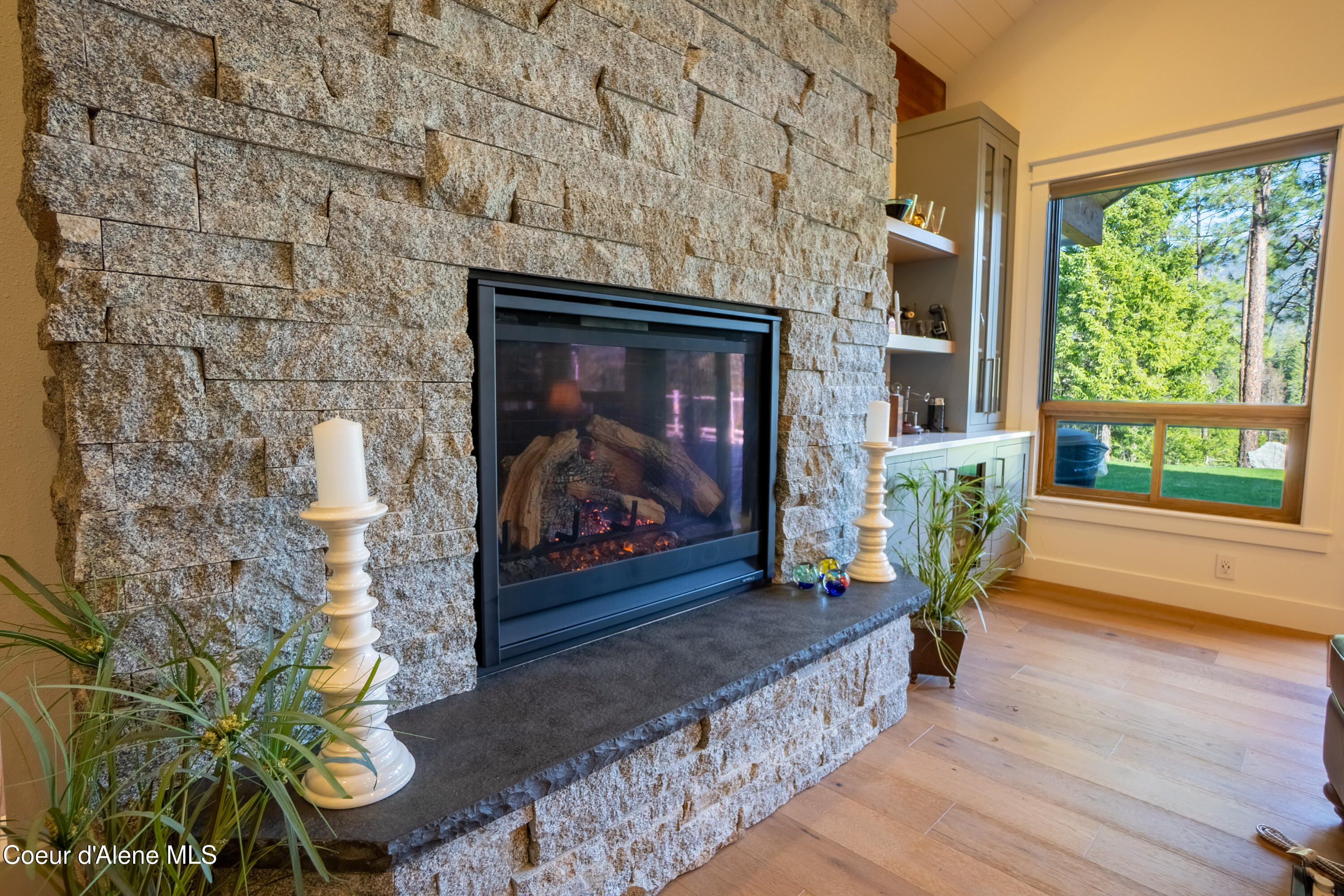 893 Pinnacle Circle Bonners Ferry, ID 83805 - Photo 8 of 55 Gas Fireplace