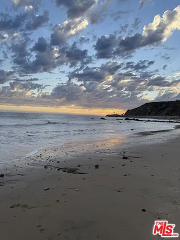 $6,995 | 18071 Coastline Drive, Unit 16, Malibu, CA 90265