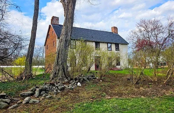$825,000 | 790 East Broadway, Haverhill, MA 01830
