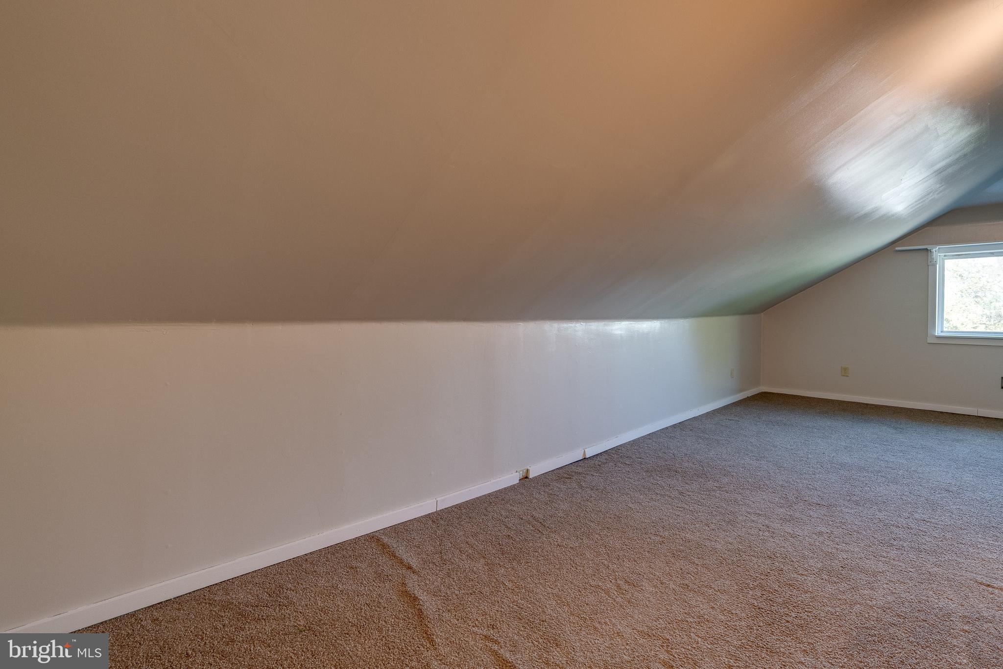 279 Maytown Road Elizabethtown, PA 17022 - Photo 30 of 36 Upstairs bedroom 1