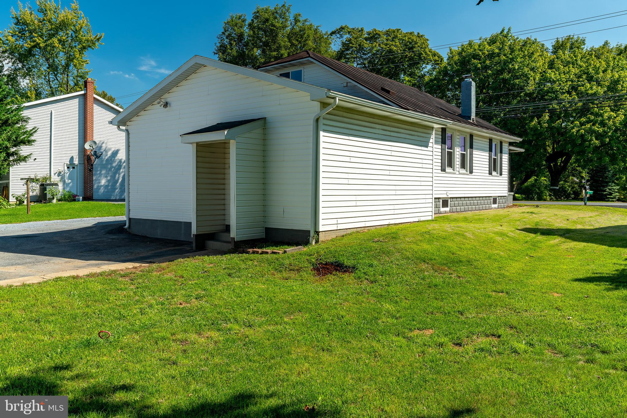 279 Maytown Road Elizabethtown, PA 17022 - Photo 10 of 36