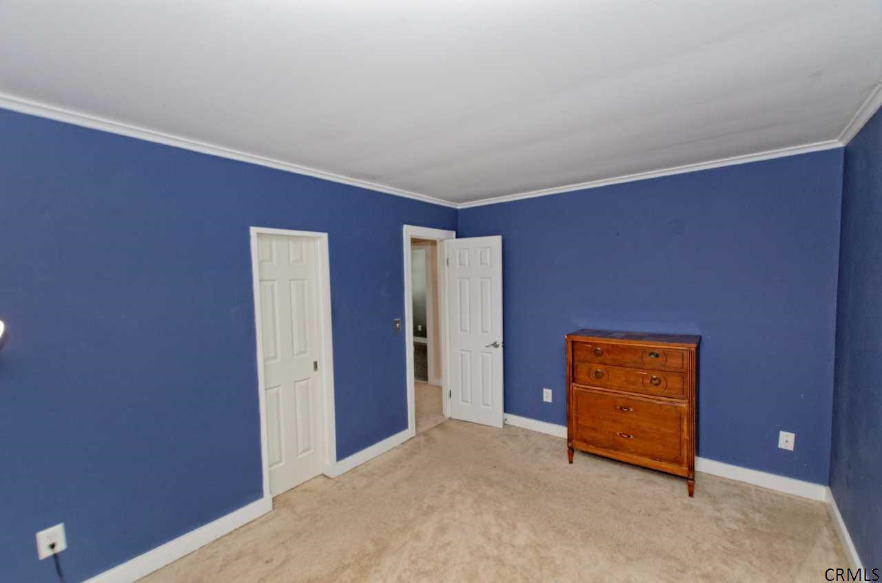 22 Reynolds Road Troy, NY 12180 - Photo 16 of 24 Photo 16
