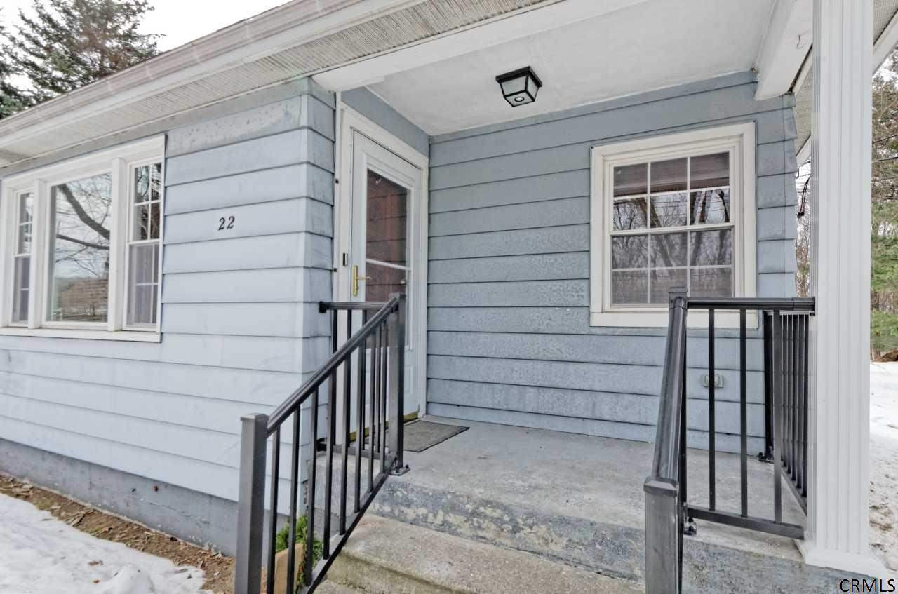 22 Reynolds Road Troy, NY 12180 - Photo 4 of 24 Photo 4