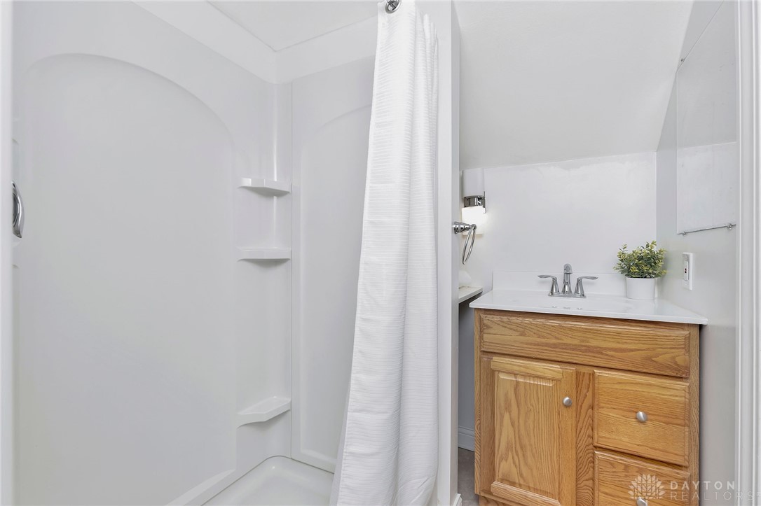 2942 Robin Road Dayton, OH 45409 - Photo 25 of 47 Gallery Image 25