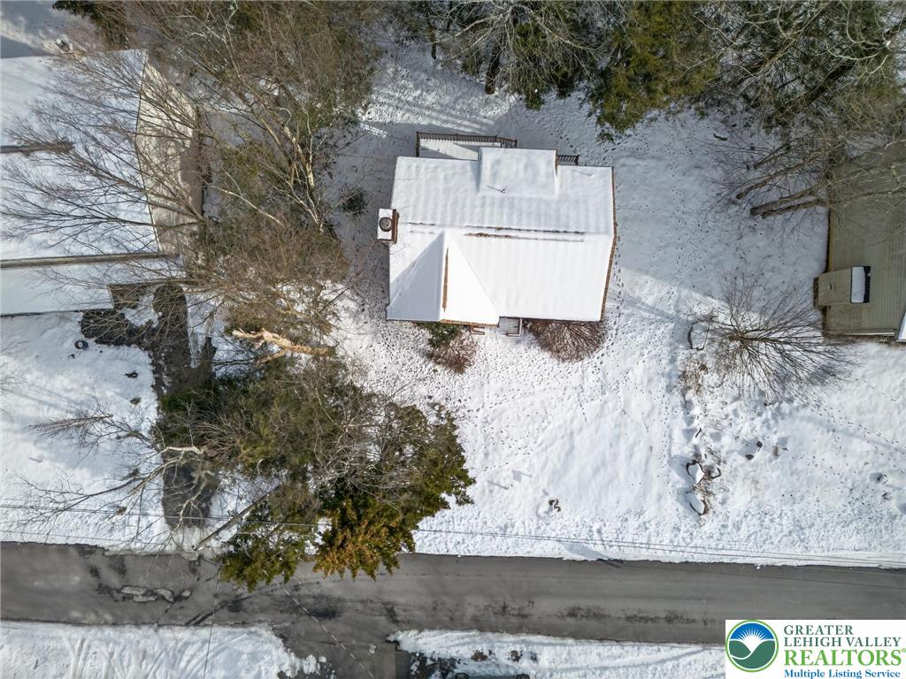 4127 Indian Avenue Pocono Summit, PA 18346 - Photo 3 of 41