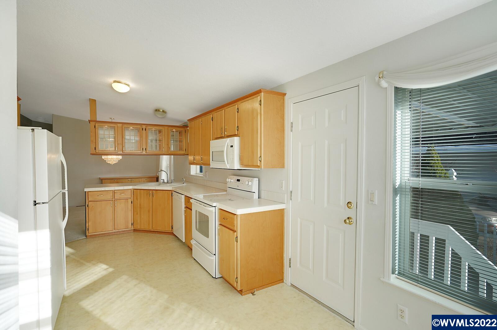 1630 Wallace Road Northwest, Unit 16 Salem, OR 97304 - Photo 21 of 33 Gallery Image 21