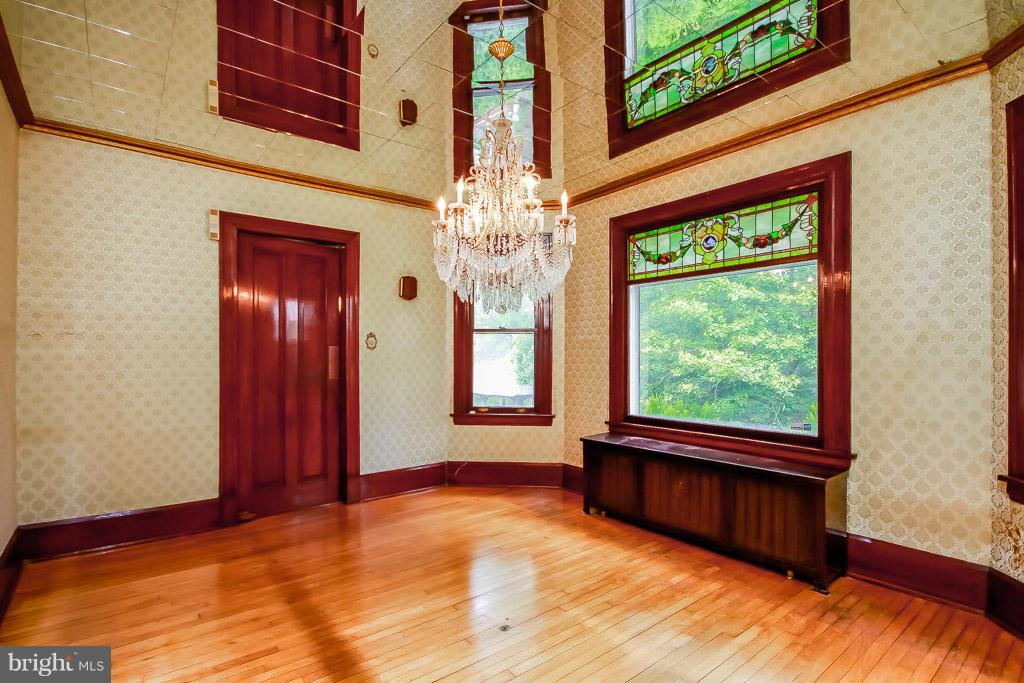 40 Rolling Rd. Baltimore, MD 21228 - Photo 11 of 30 Dining Room