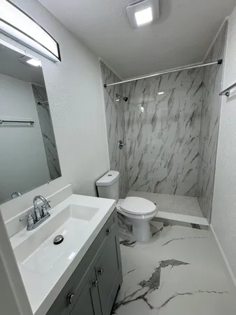 $2,400 | 814 39th Street, West Palm Beach, FL 33407