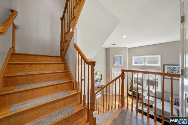 $4,000 | 17 B Chamberlain Avenue, Little Ferry, NJ 07643