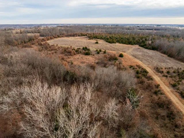 $389,000 | 18 Northeast 100th Avenue, Spickard, MO 64679