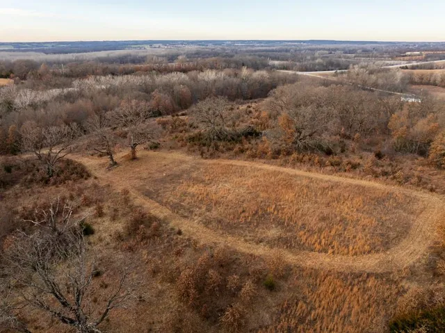 $389,000 | 18 Northeast 100th Avenue, Spickard, MO 64679