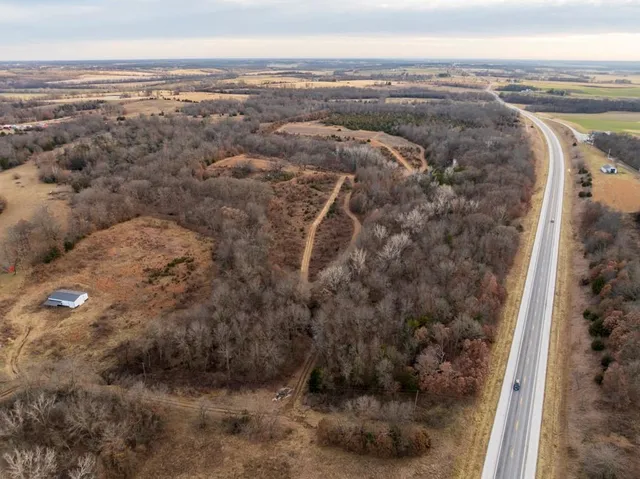 $389,000 | 18 Northeast 100th Avenue, Spickard, MO 64679