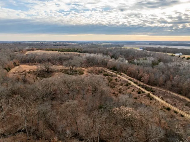 $389,000 | 18 Northeast 100th Avenue, Spickard, MO 64679