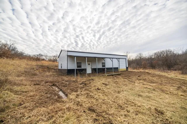 $389,000 | 18 Northeast 100th Avenue, Spickard, MO 64679