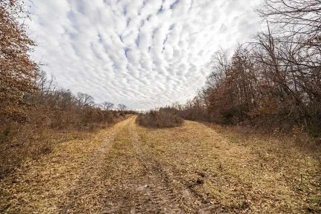 $389,000 | 18 Northeast 100th Avenue, Spickard, MO 64679