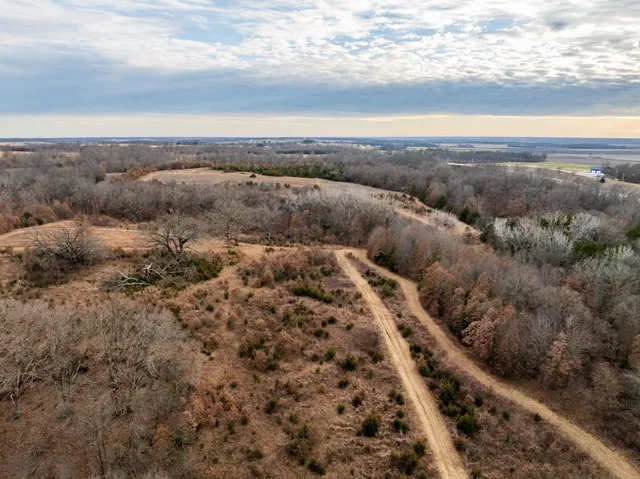 $389,000 | 18 Northeast 100th Avenue, Spickard, MO 64679