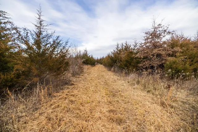 $389,000 | 18 Northeast 100th Avenue, Spickard, MO 64679