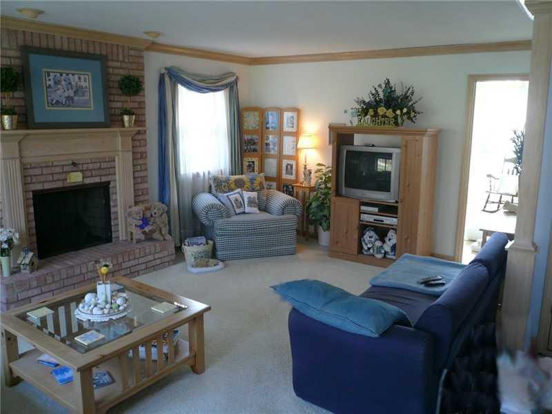 441 Pinkerton Road Wexford, PA 15090 - Photo 10 of 23 Family Room.
