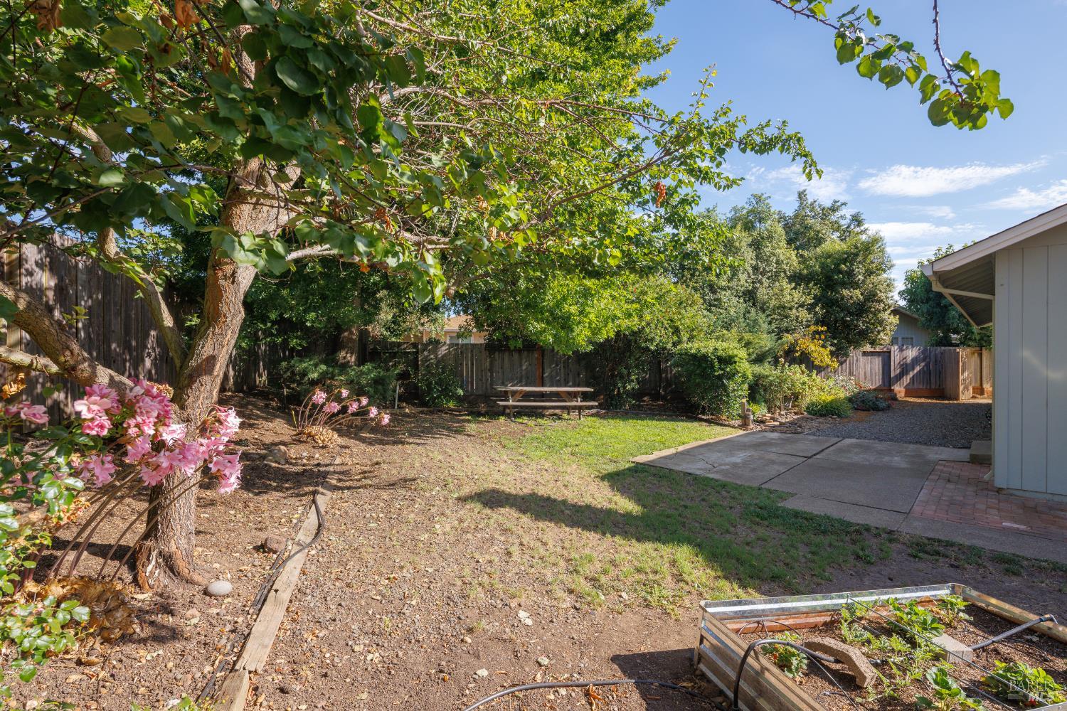 6830 Montecito Court Santa Rosa, CA 95409 - Photo 21 of 23 Gallery Image 21