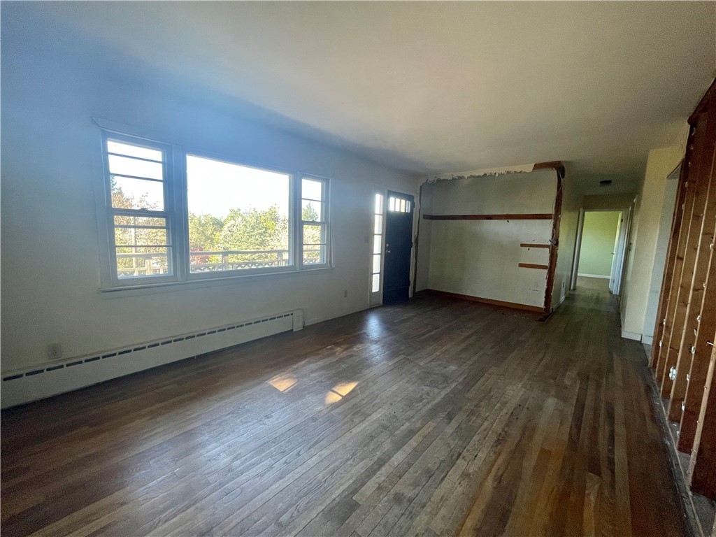 404 Highland Road Tiverton, RI 02878 - Photo 6 of 20