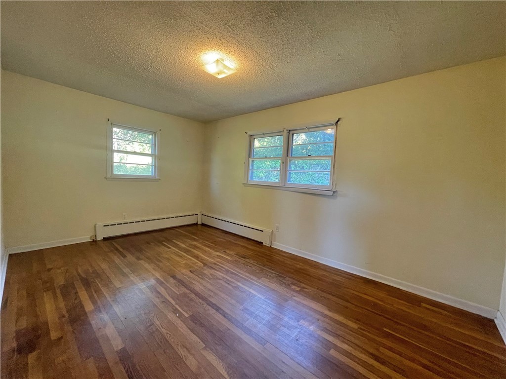 404 Highland Road Tiverton, RI 02878 - Photo 9 of 20 Bedroom 1