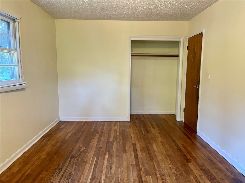 404 Highland Road Tiverton, RI 02878 - Photo 10 of 20 Bedroom 1