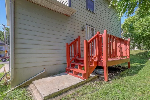 $222,900 | 1610 East 37th Street, Kansas City, MO 64109