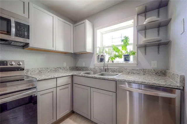 $222,900 | 1610 East 37th Street, Kansas City, MO 64109