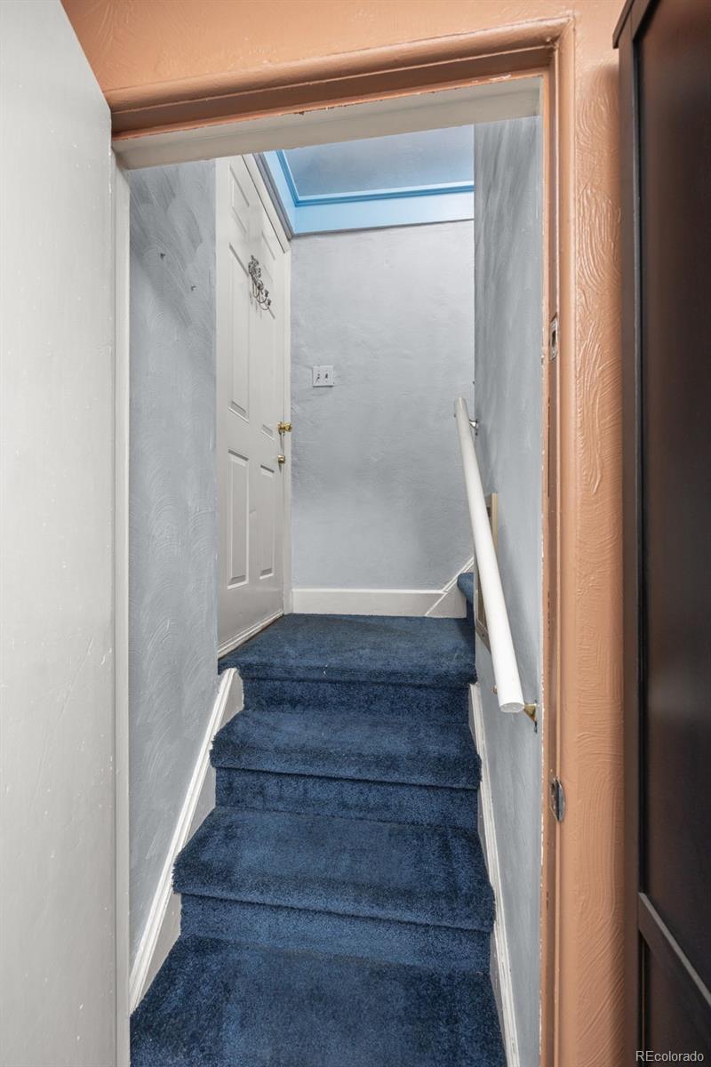 2514 Humboldt Street Denver, CO 80205 - Photo 25 of 39 a view of entryway